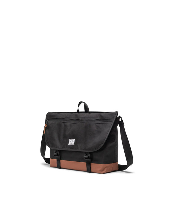 Herschel Cove Messenger - 22.5L