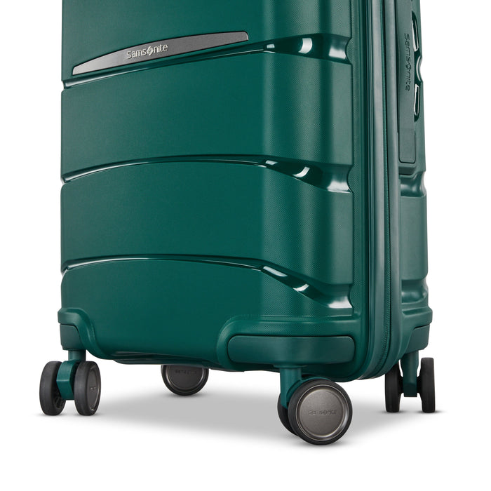 Samsonite Outline Pro Spinner Carry-On™