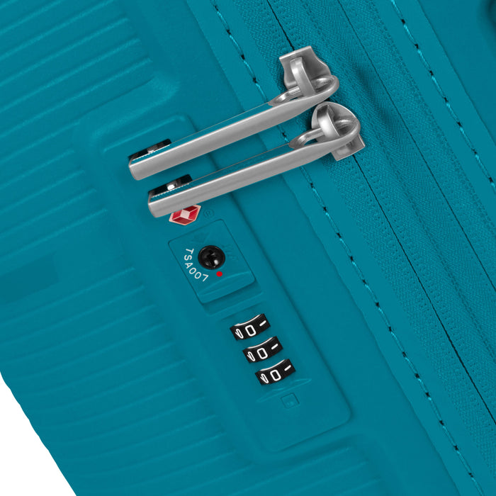 American Tourister StarVibe Spinner Medium