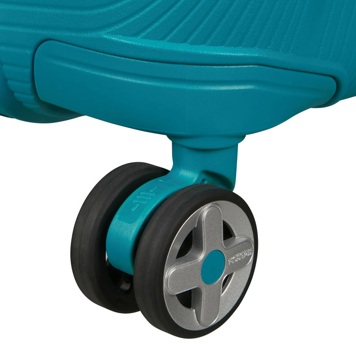 American Tourister StarVibe Spinner Medium