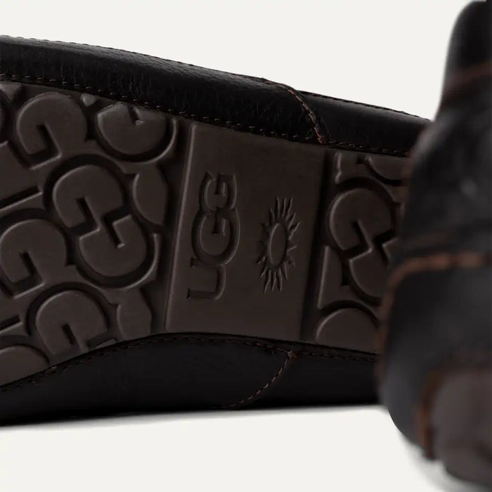 UGG  Men's Ascot Leather Slipper