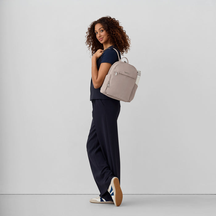 Baggallini Anti-Theft Getaway Backpack