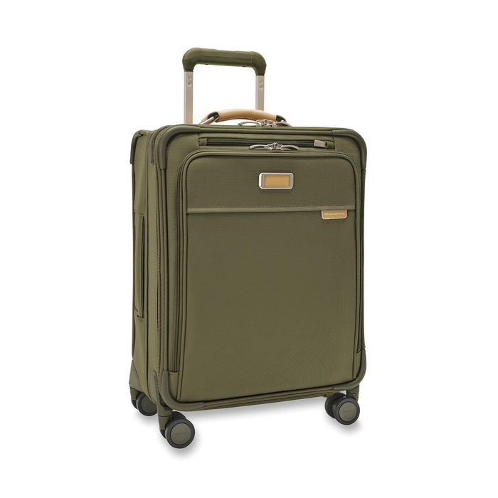 Briggs & Riley BASELINE Global 21" Carry-On Expandable Spinner