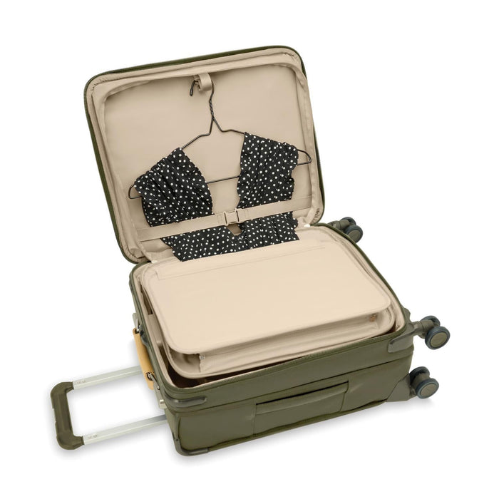 Briggs & Riley BASELINE Global 21" Carry-On Expandable Spinner