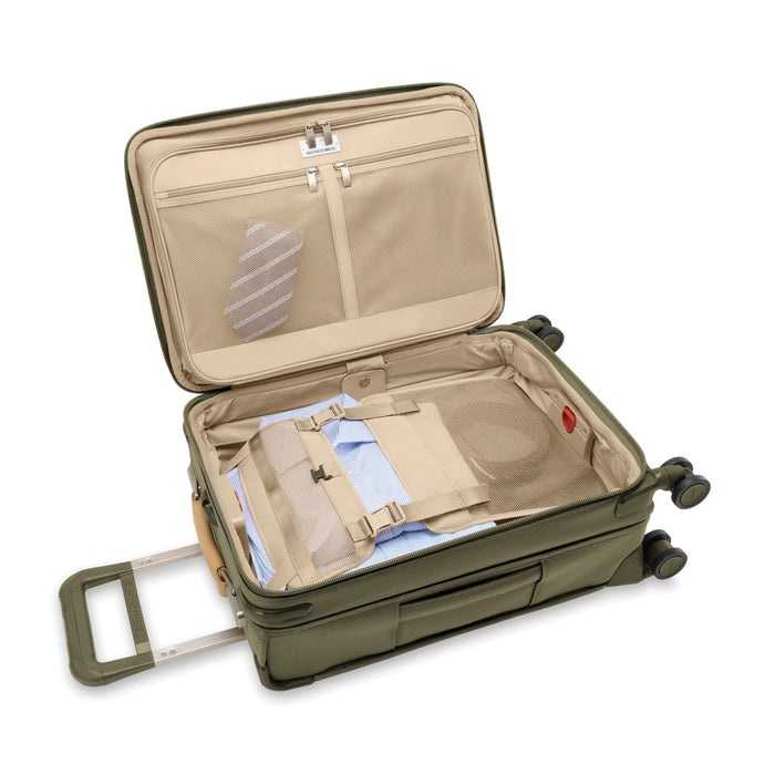 Briggs & Riley BASELINE Essential 22" Carry-On Expandable Spinner