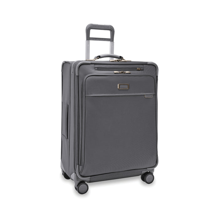 Briggs & Riley BASELINE Medium Expandable Spinner