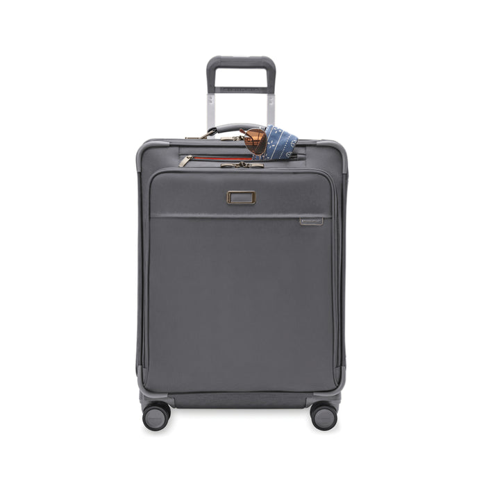Briggs & Riley BASELINE Medium Expandable Spinner