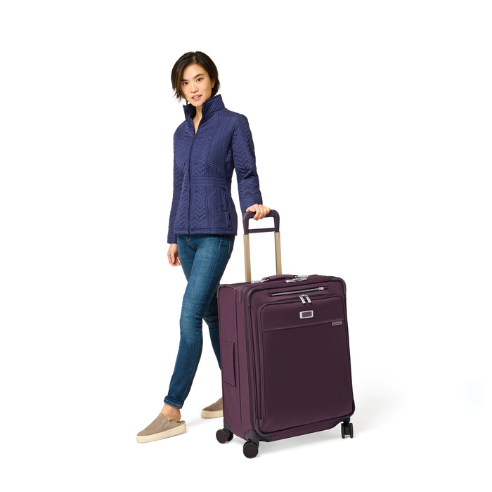 Briggs & Riley BASELINE Medium Expandable Spinner