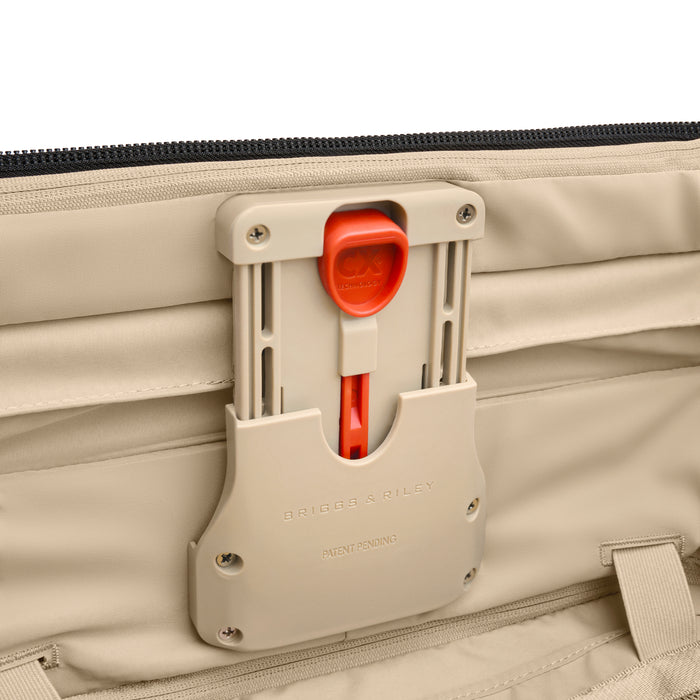Briggs & Riley BASELINE Large Expandable Spinner