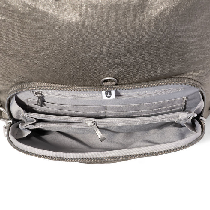 Baggallini Coastal Flip Lock Day Pack