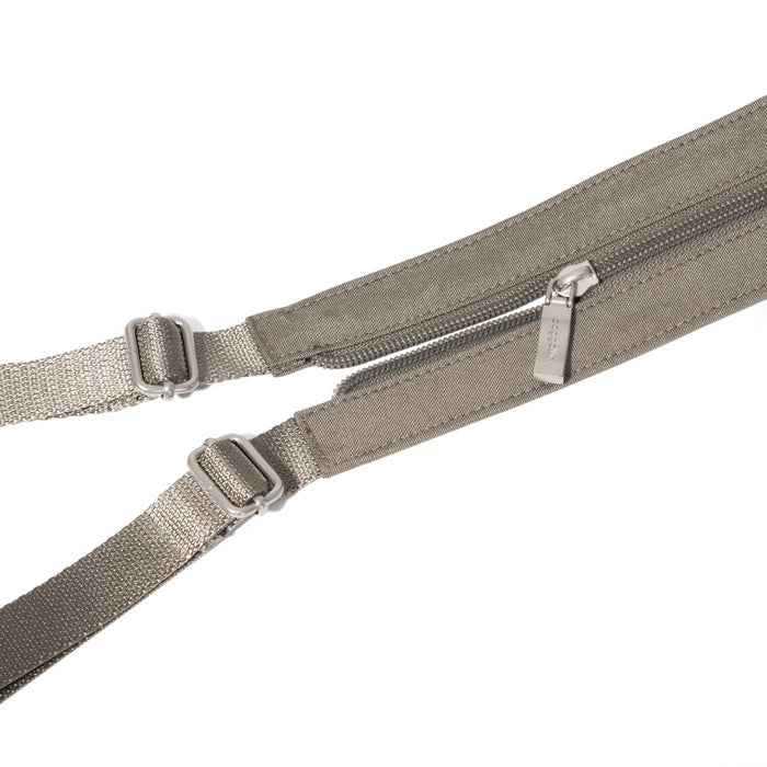 Baggallini Coastal Flip Lock Day Pack