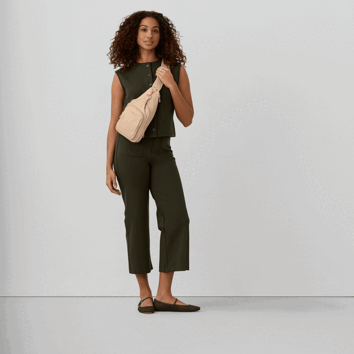 Baggallini Central Park Sling