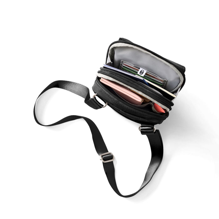 Baggallini Coastal Flip Lock Venture Crossbody