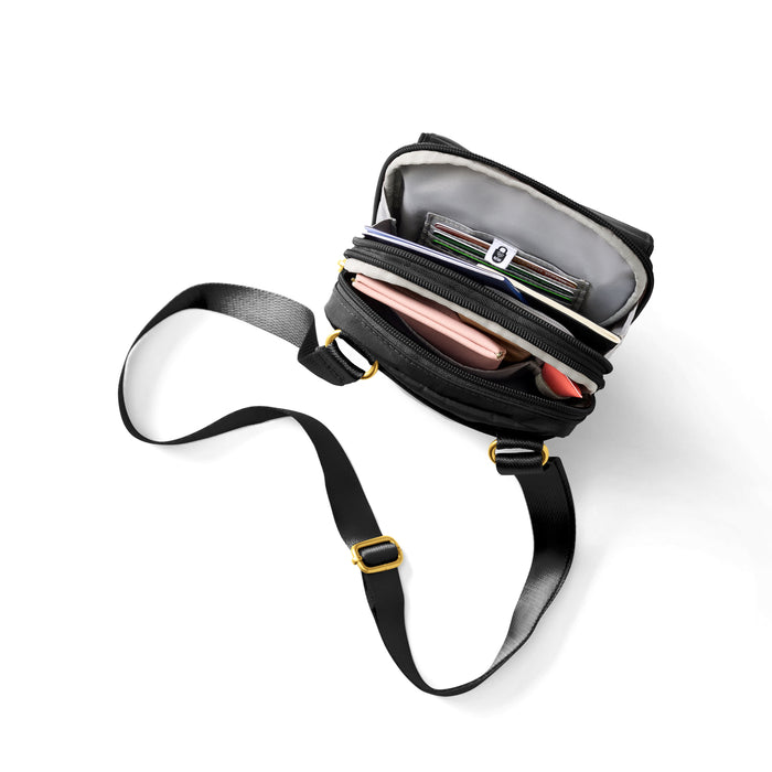 Baggallini Coastal Flip Lock Venture Crossbody