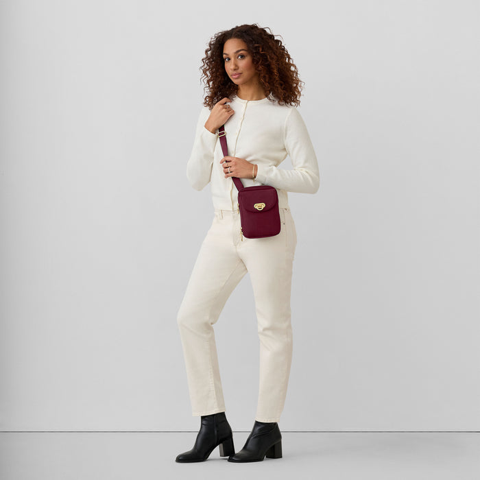 Baggallini Coastal Flip Lock Venture Crossbody