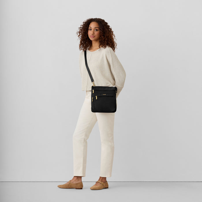 Baggallini Modern Everywhere Out and About Crossbody