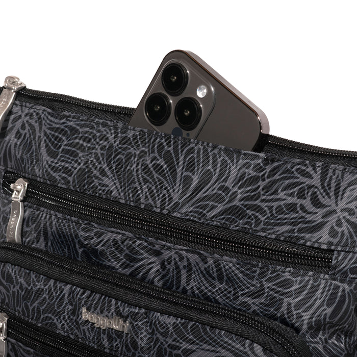 Baggallini Modern Everywhere Out and About Crossbody