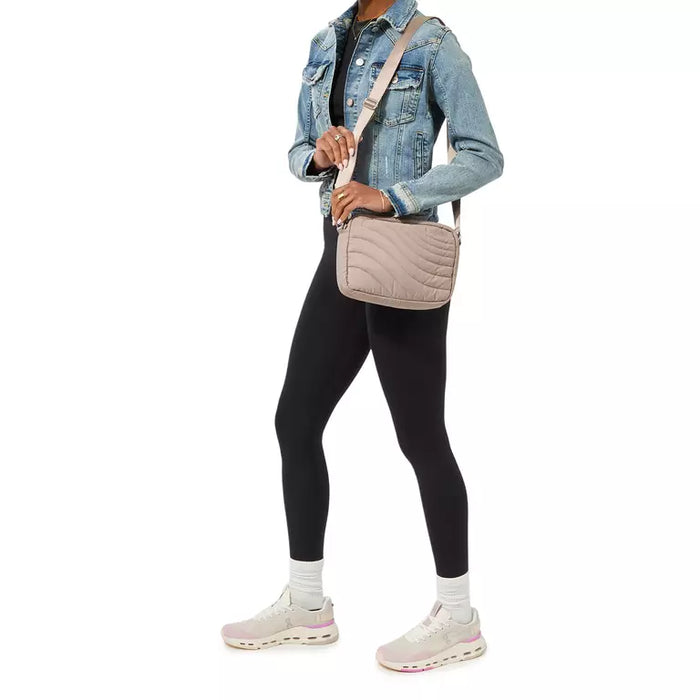 Baggallini Set Wave Crossbody