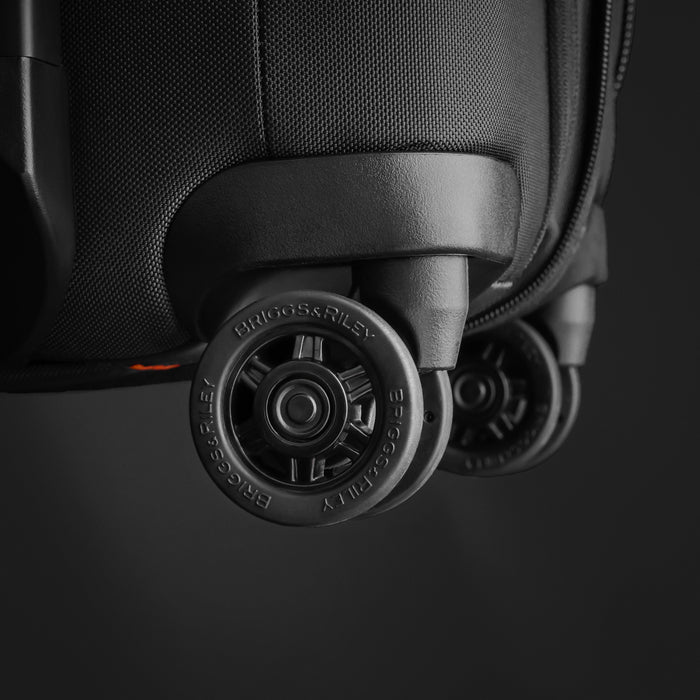 Briggs & Riley ZXU Medium Expandable Spinner