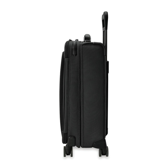 Briggs & Riley BASELINE Essential 22" Carry-On Expandable Spinner
