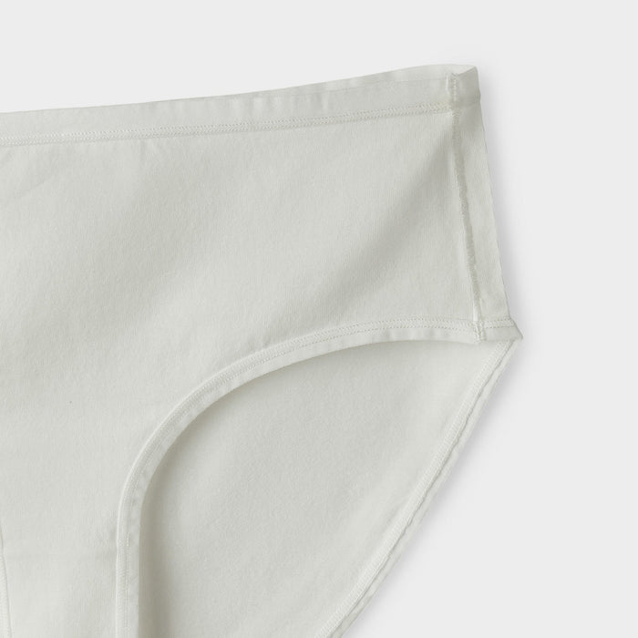 2 pack of white full briefs in organic cotton